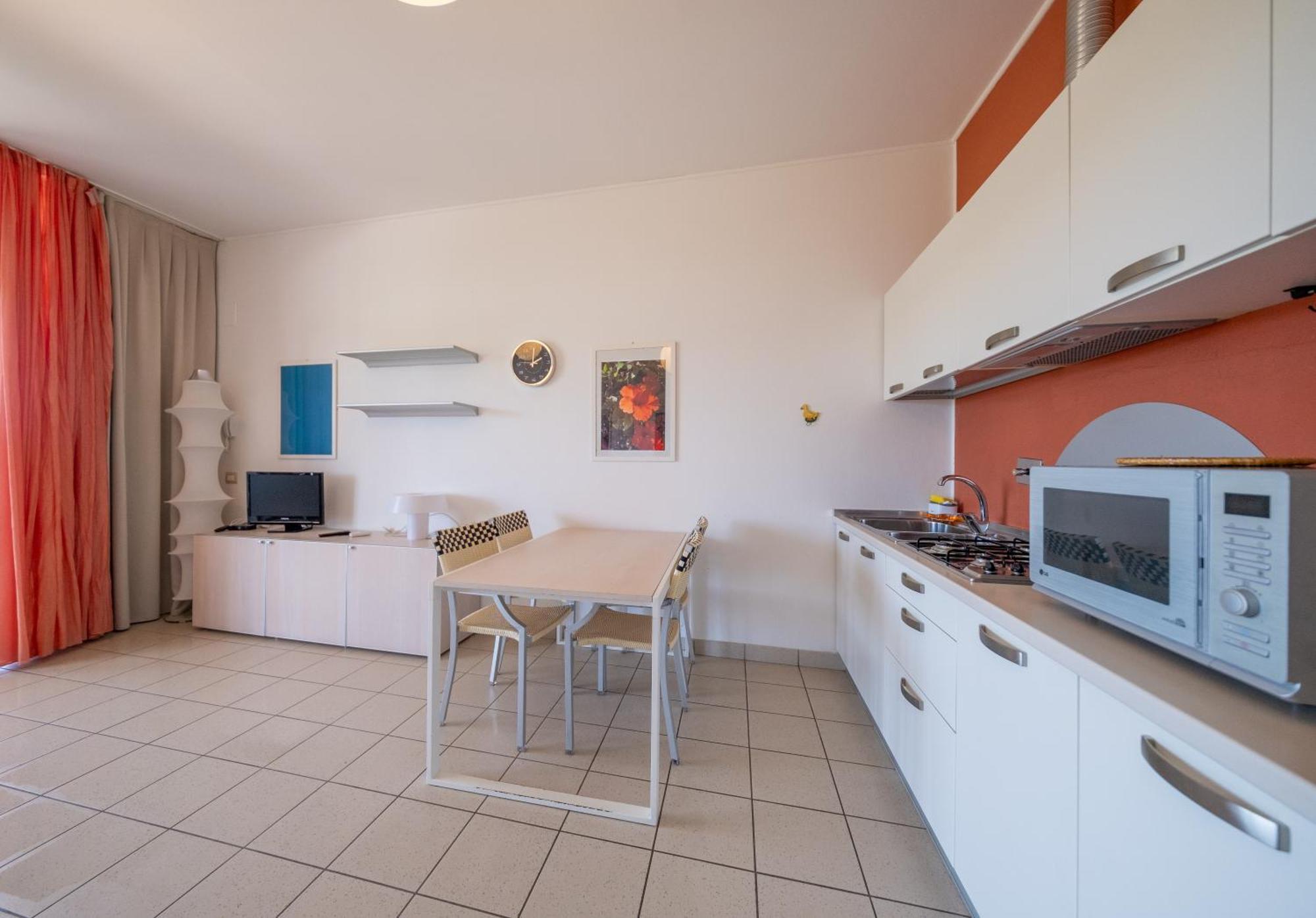 Solidago Residence Tirrenia Exteriér fotografie
