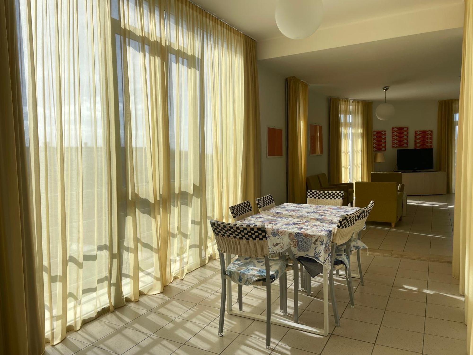 Solidago Residence Tirrenia Exteriér fotografie